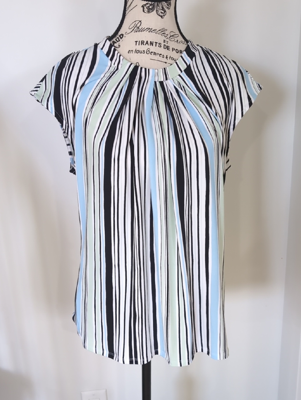 LIZ CLAIRBORNE | Women's Multicolor Striped Cap Sleeve Pleated Blouse